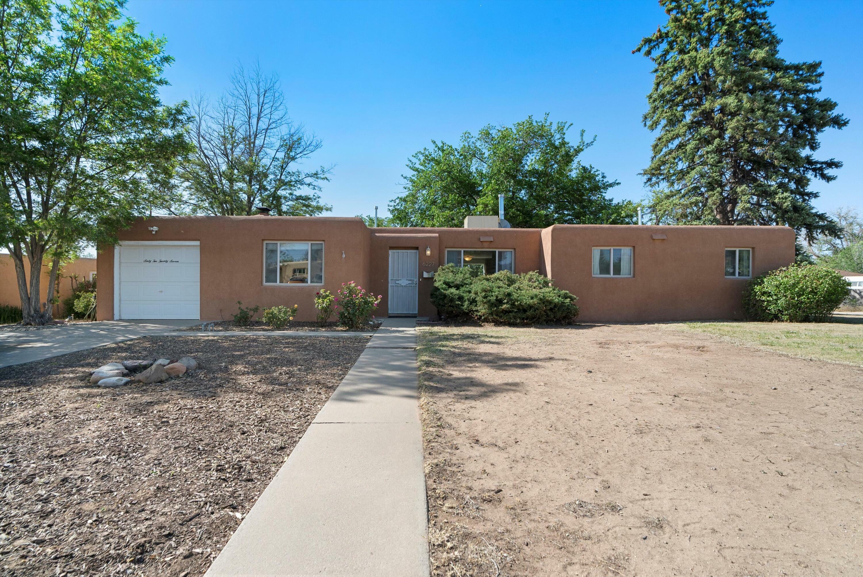 6227 Aztec Road NE  Albuquerque NM 87110 photo