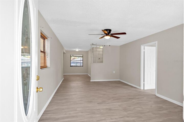 Property Photo: 11 S Prospect Avenue FL 33825