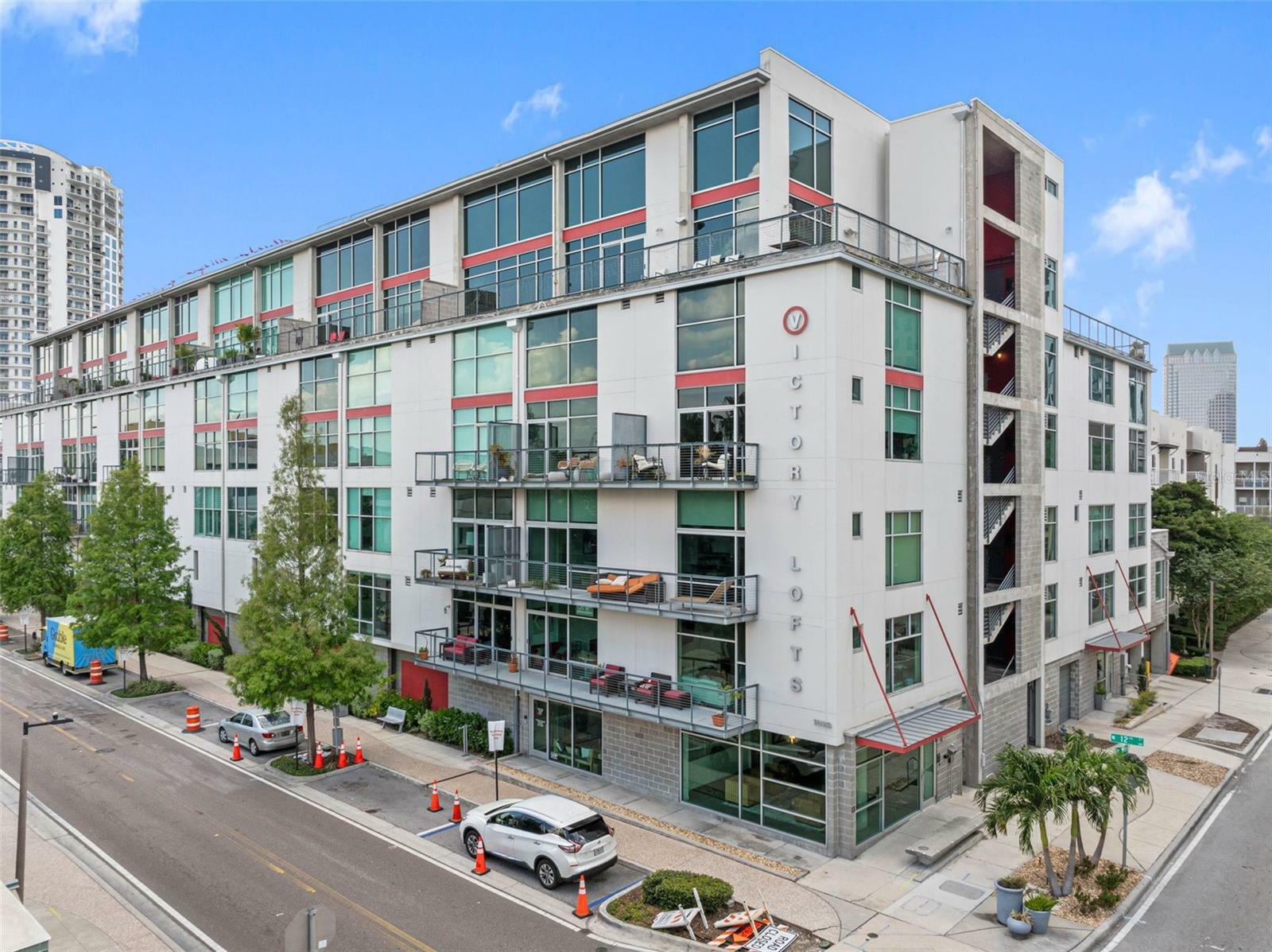Property Photo: 101 S 12th Street 424 FL 33602
