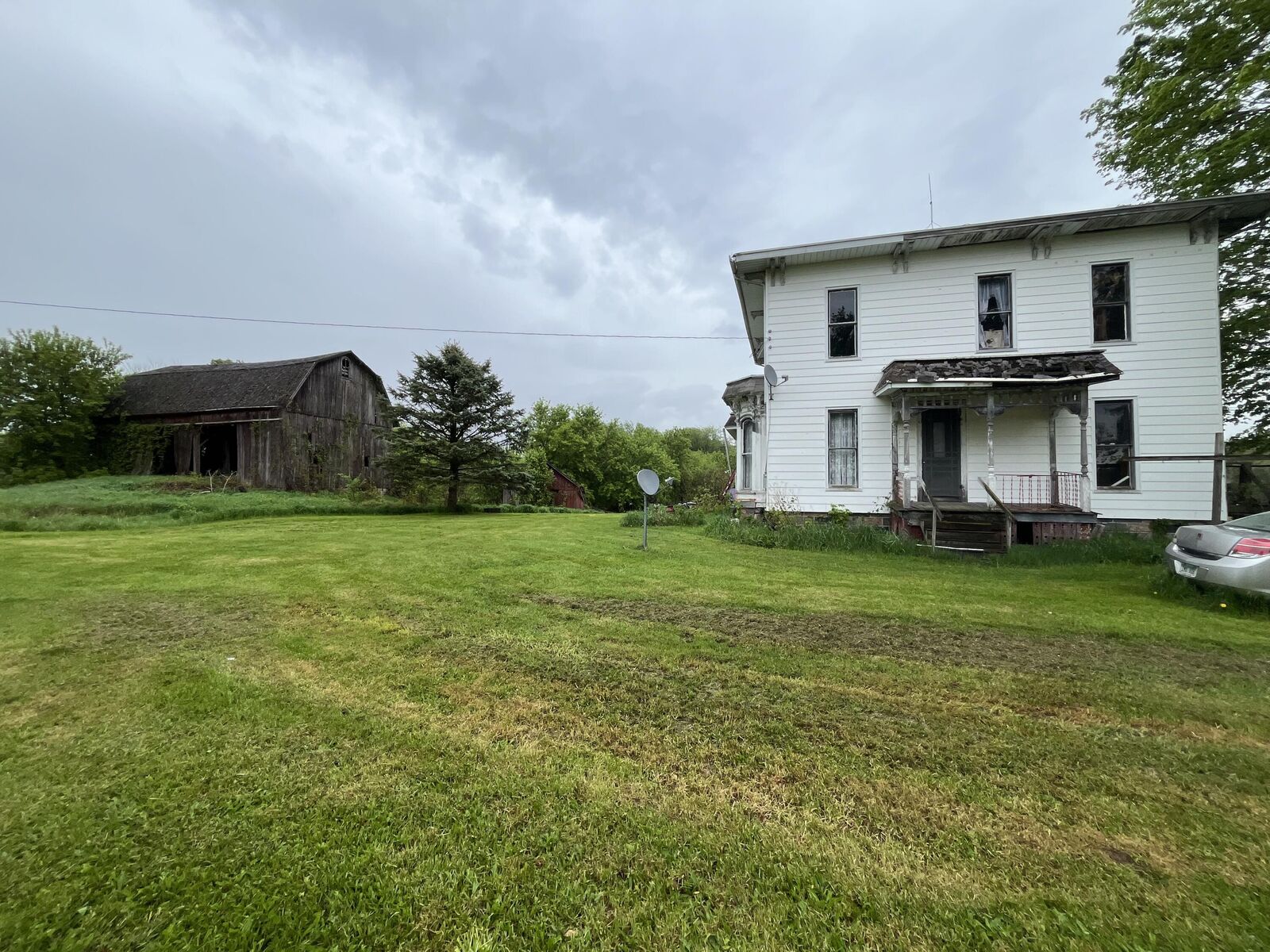 Property Photo: 5562 Eaton Rapids Road MI 49224