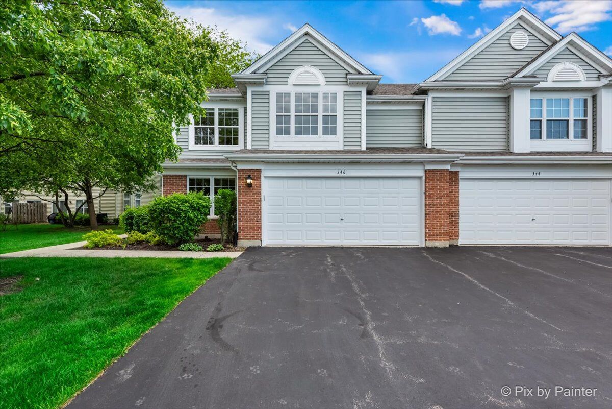 Property Photo: 346 S Jewel Court IL 60074