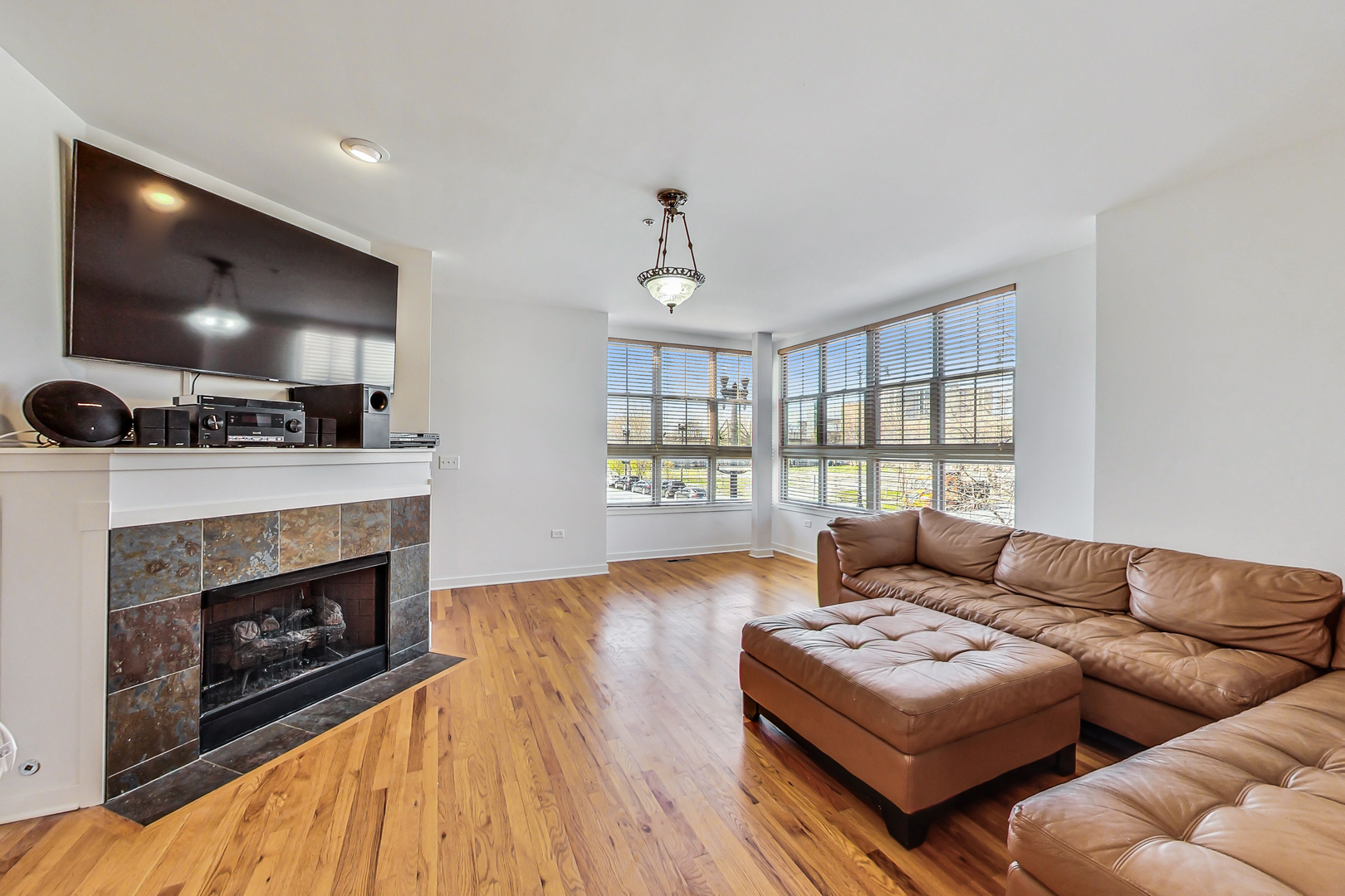 Property Photo:  45 E 23rd Street  IL 60616 