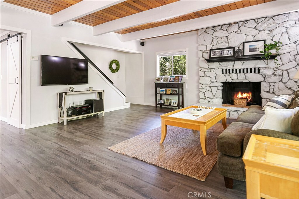 Property Photo:  568 Grass Valley Road  CA 92352 