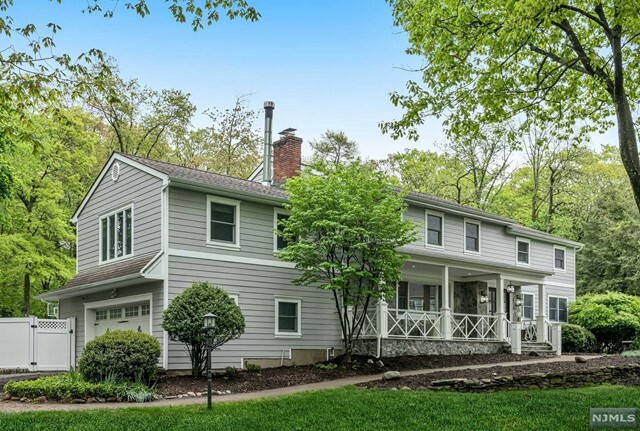 Property Photo: 810 Highview Drive NJ 07481