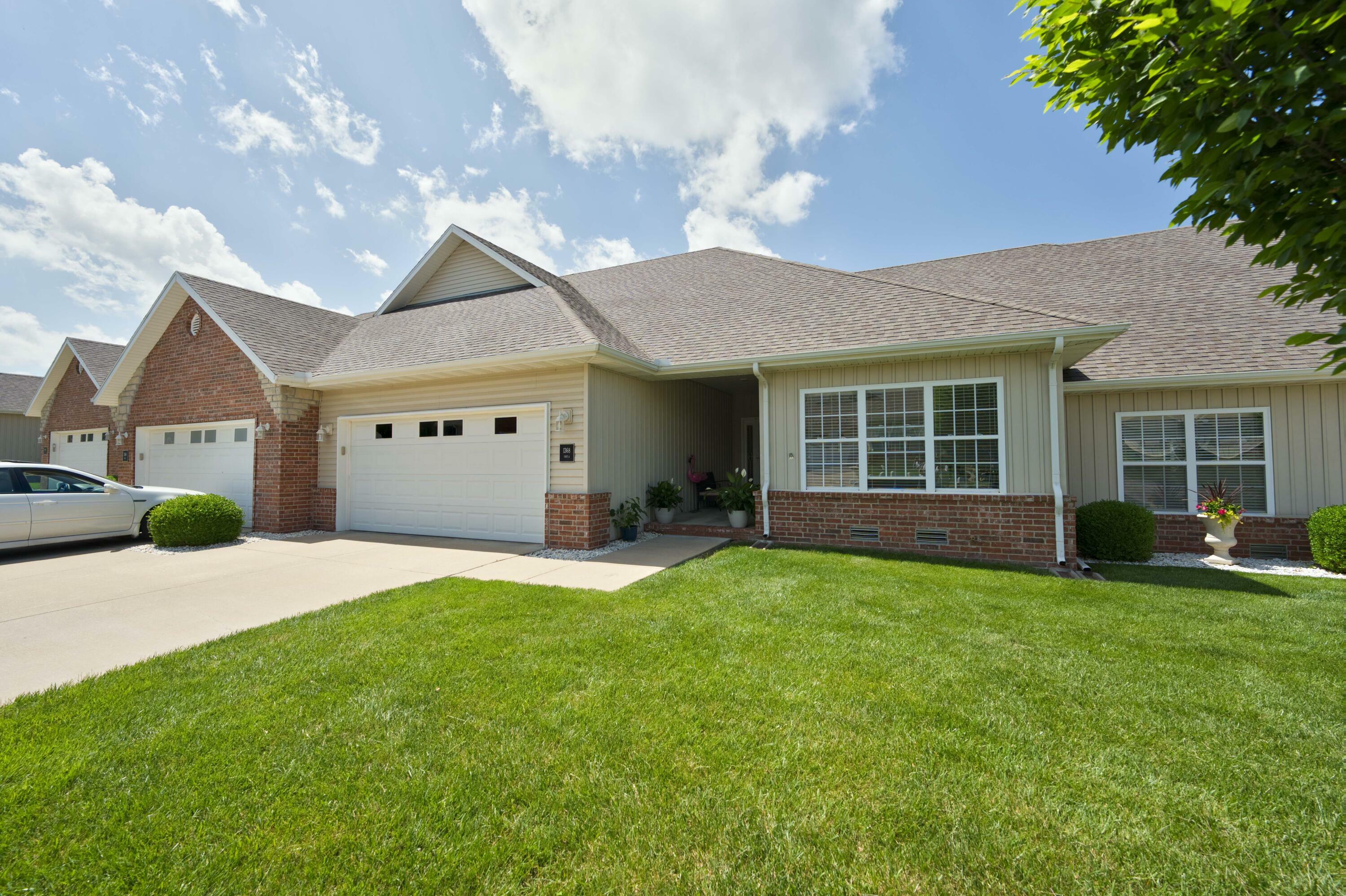 Property Photo:  1368 N Sandy Creek Circle  MO 65714 