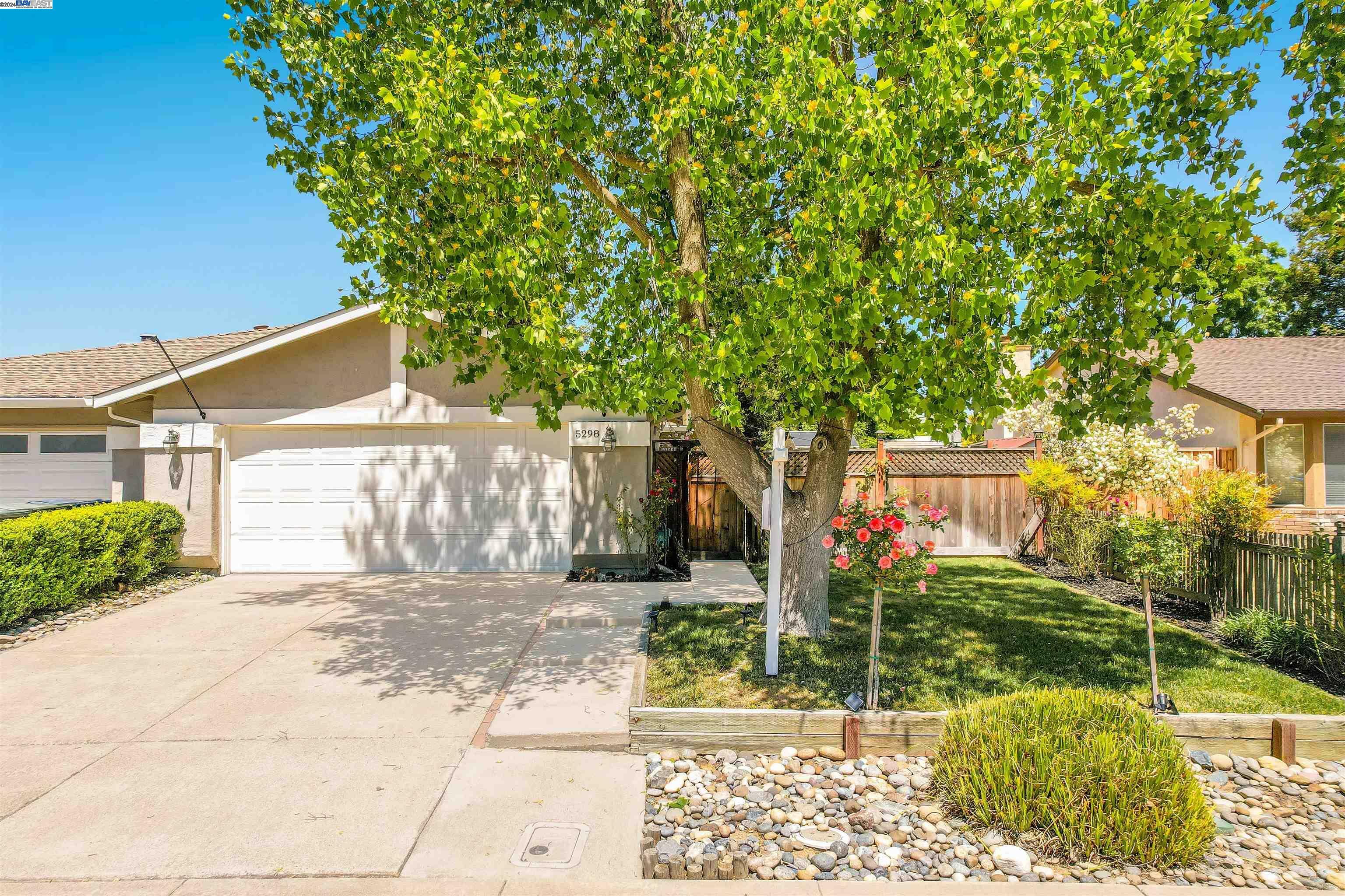 Property Photo:  5298 Lenore Ave  CA 94550 