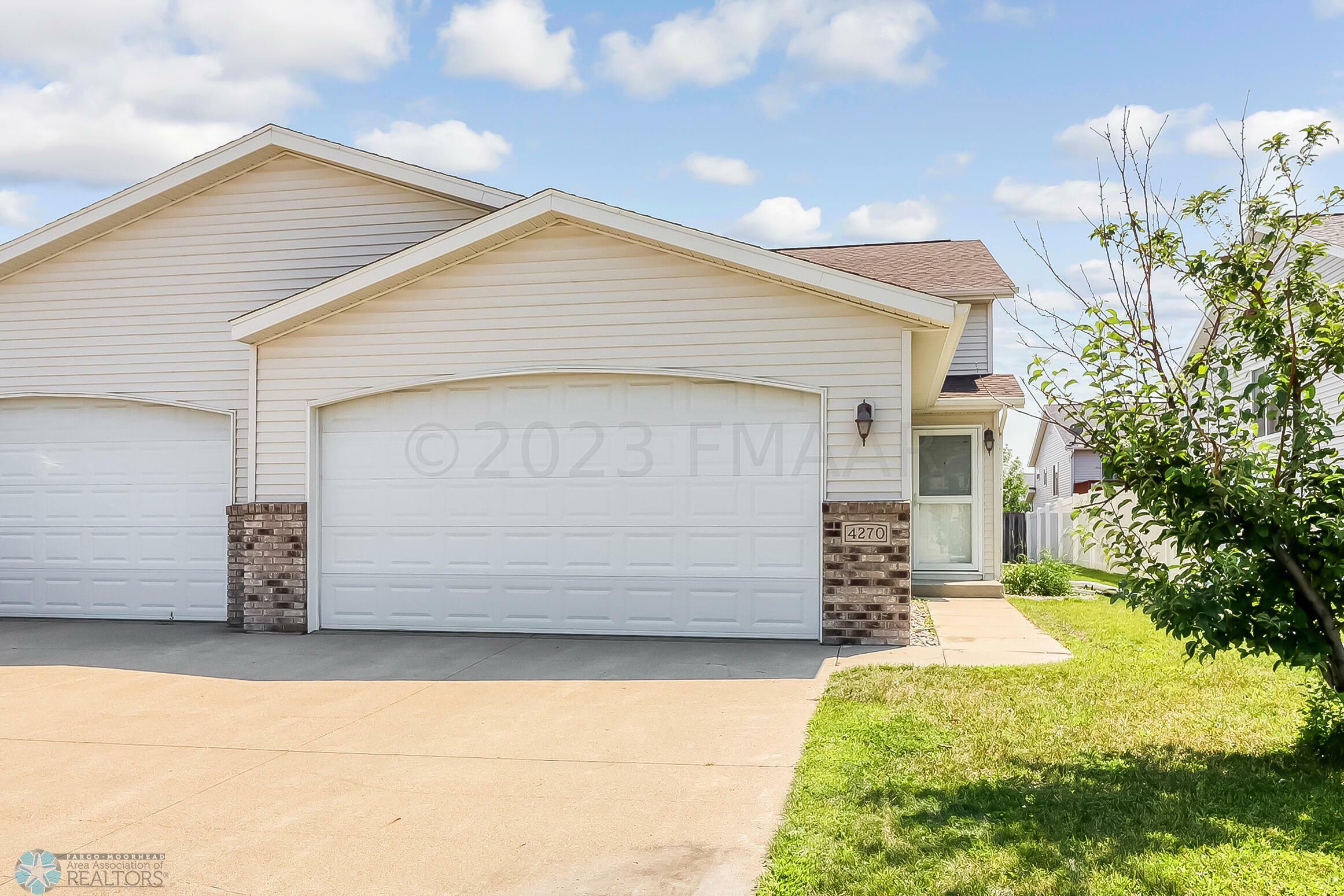 Property Photo:  4270 39 Avenue S  ND 58104 