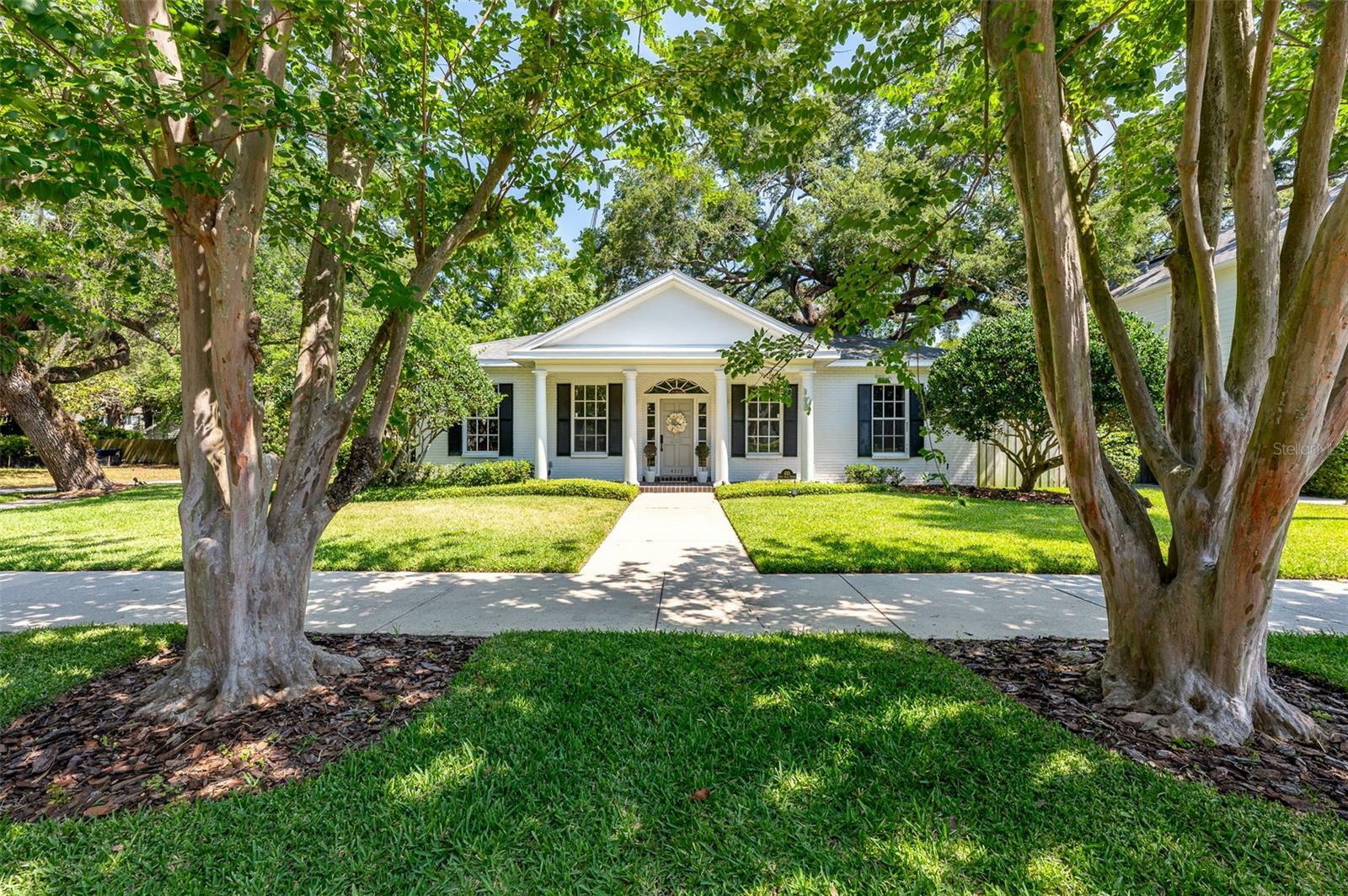 Property Photo:  4313 W Swann Avenue  FL 33609 