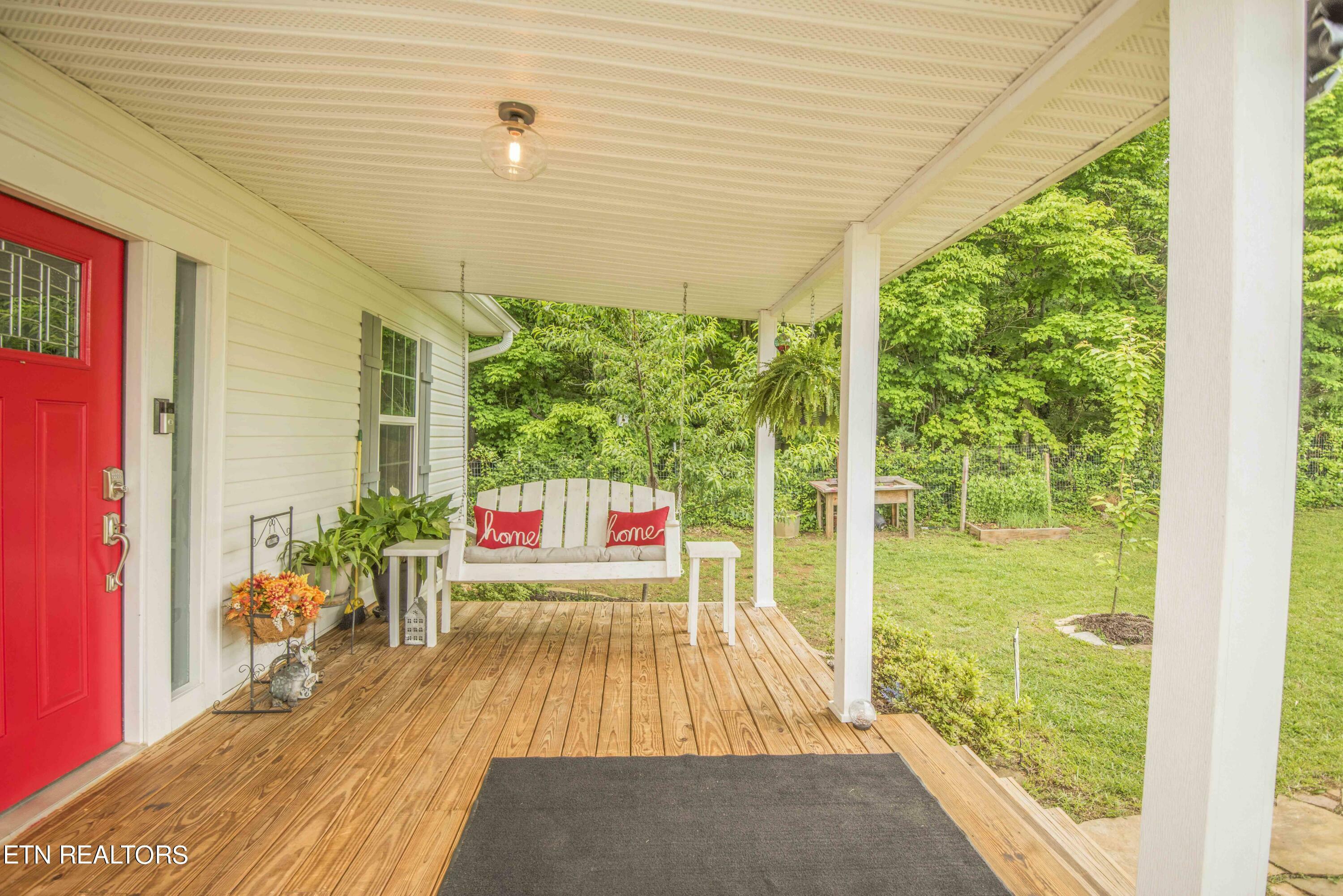 Property Photo:  104 Black Oak Ridge Rd  TN 37865 