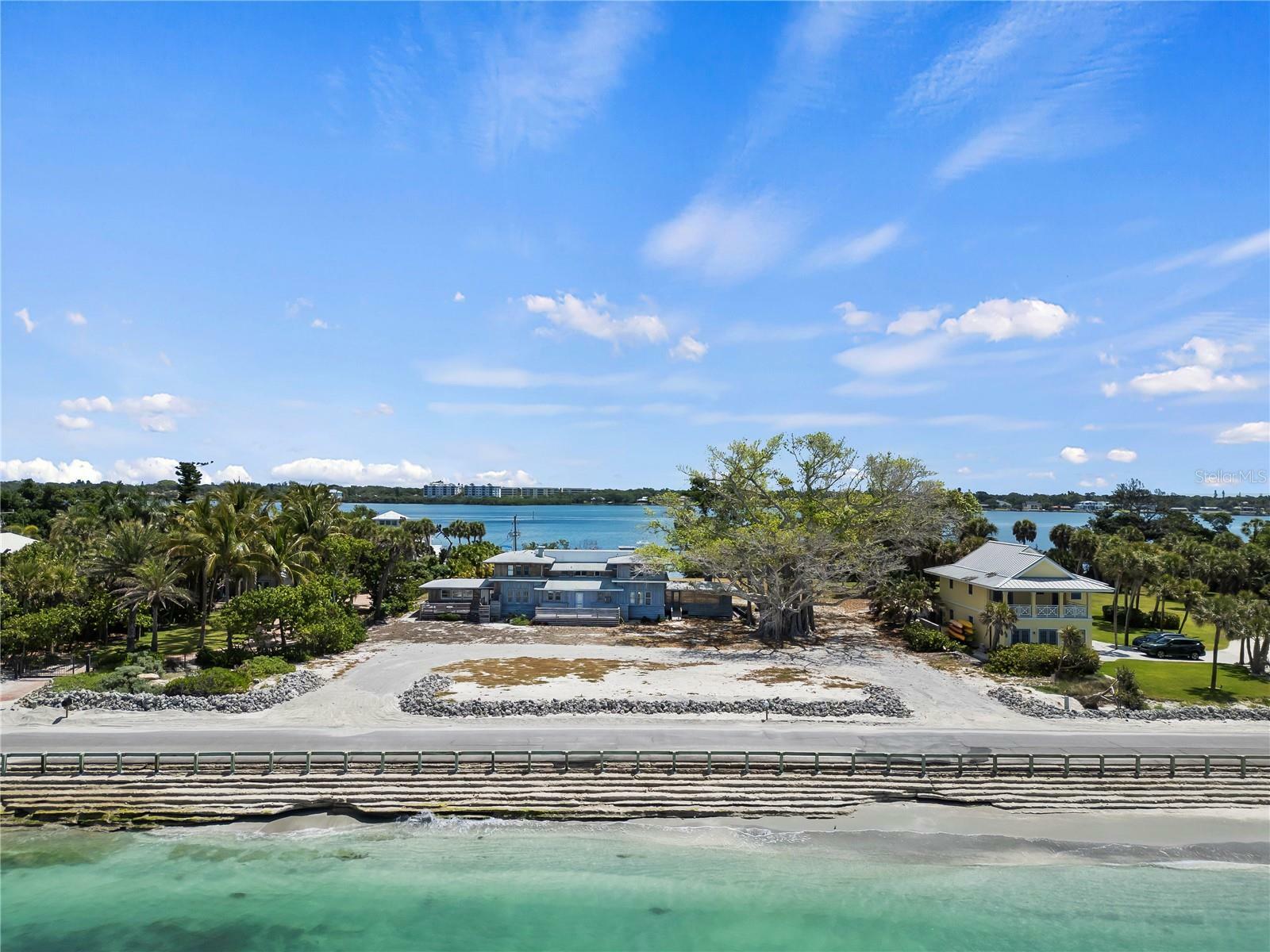 Property Photo:  608 N Casey Key Road  FL 34229 