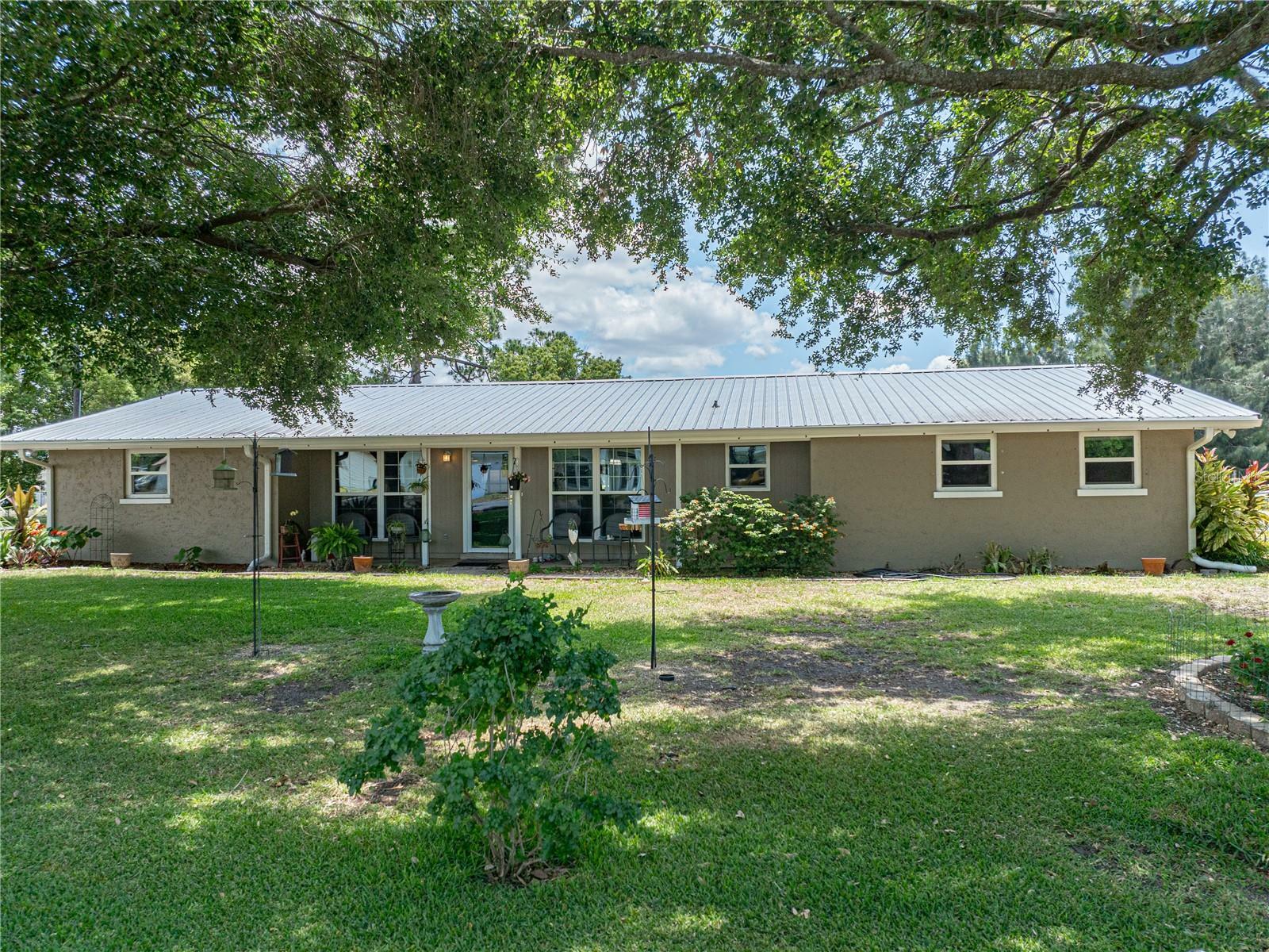 Property Photo:  246 Canal Drive  FL 33859 