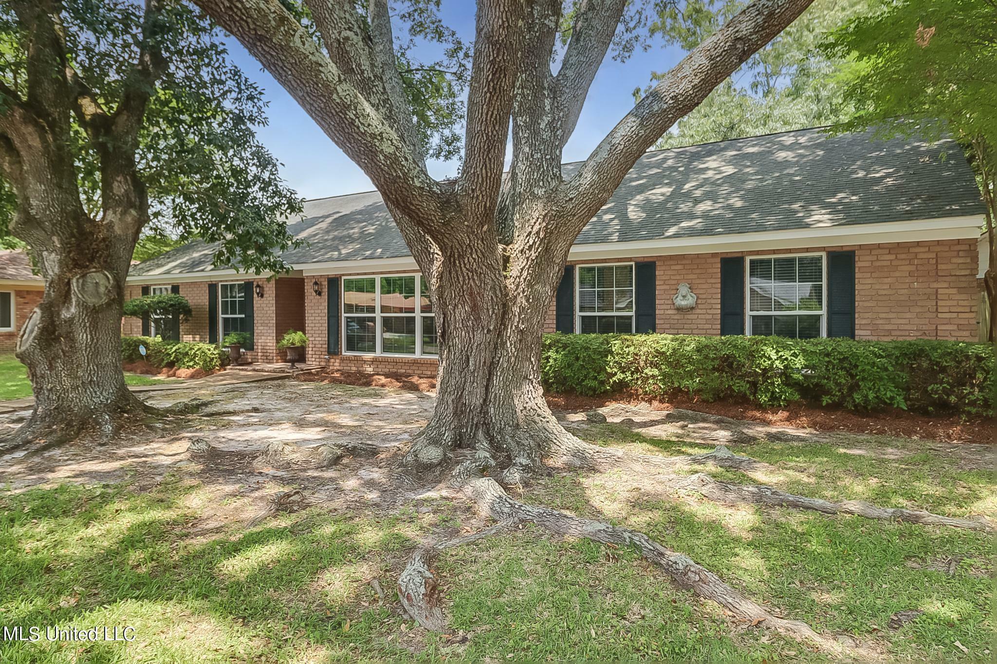 Property Photo:  102 Dogwood Drive  MS 39507 