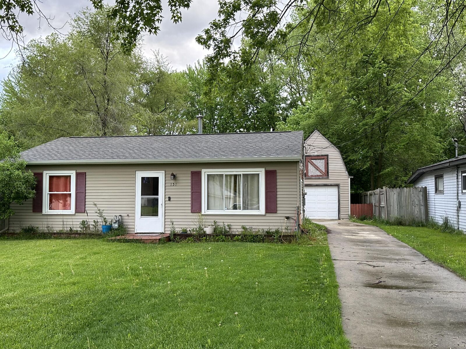 Property Photo:  151 Wavell Street SE  MI 49548 