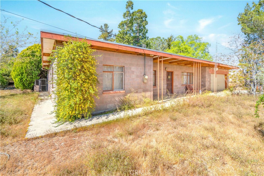 Property Photo:  9164 Sierra Vista Road  CA 92371 