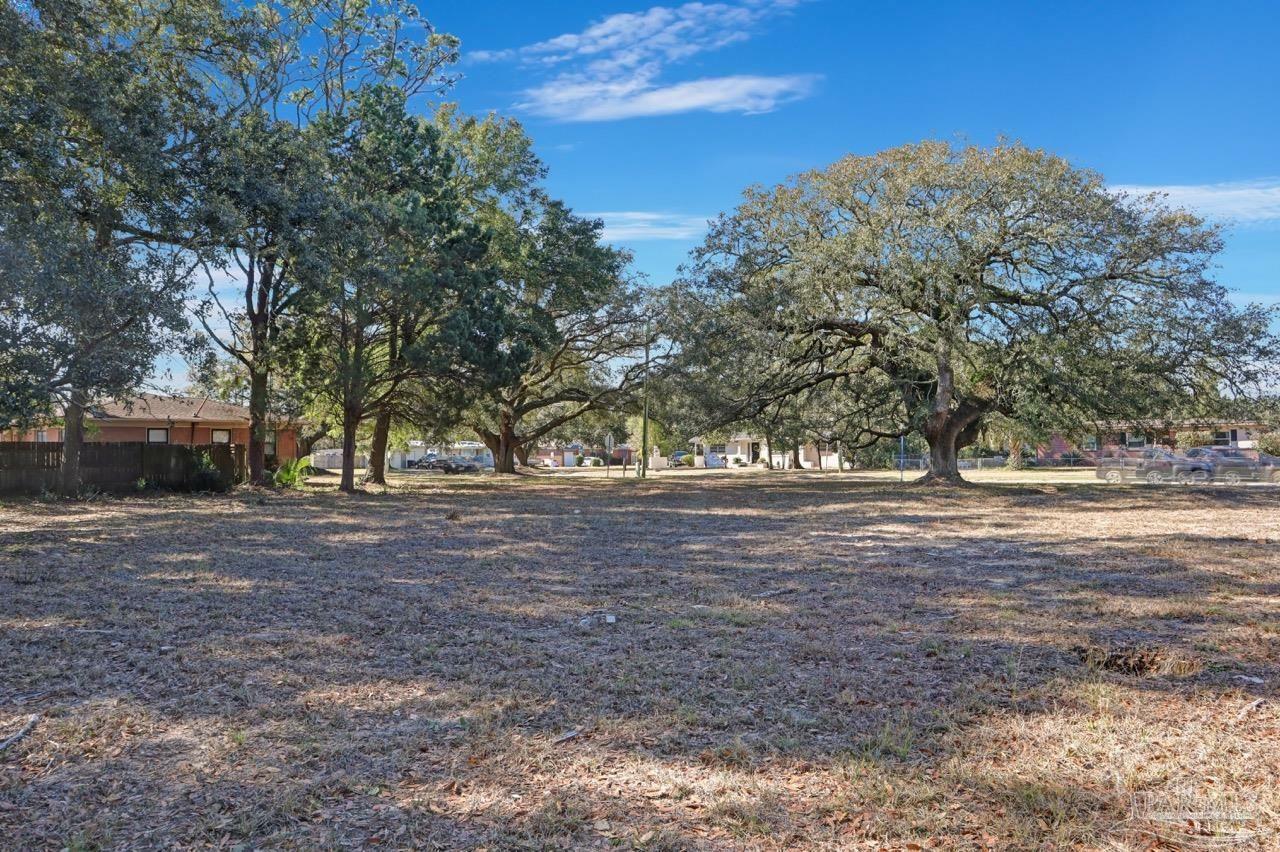 Property Photo:  3570 N 12th Ave  FL 32503 