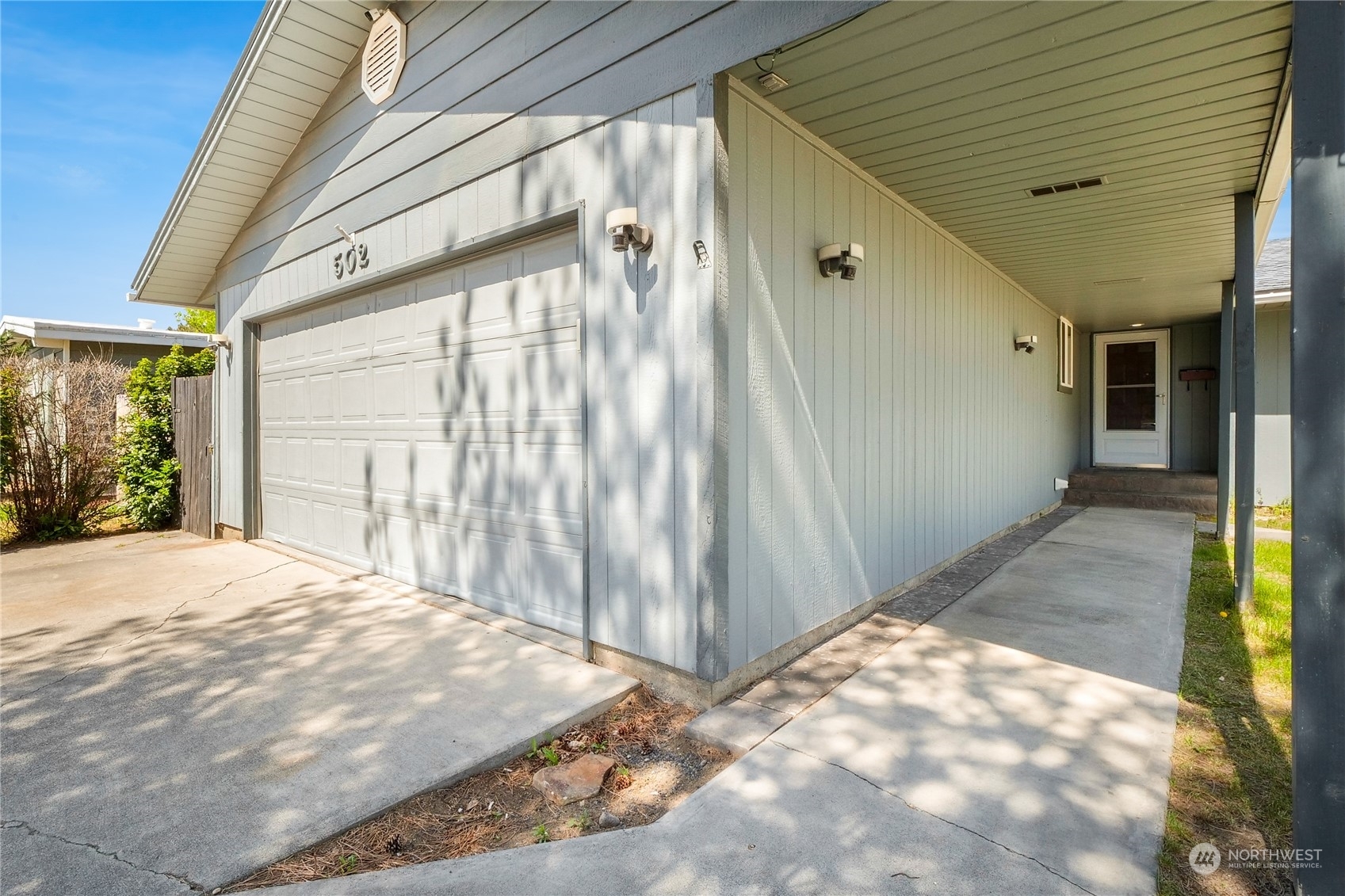 Property Photo:  502 W Village Avenue  WA 98837 