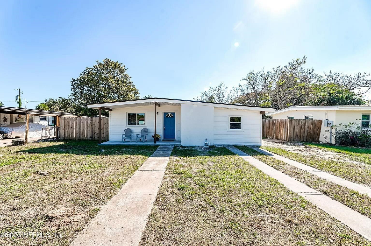 Property Photo:  610 9th Ave  FL 32250 