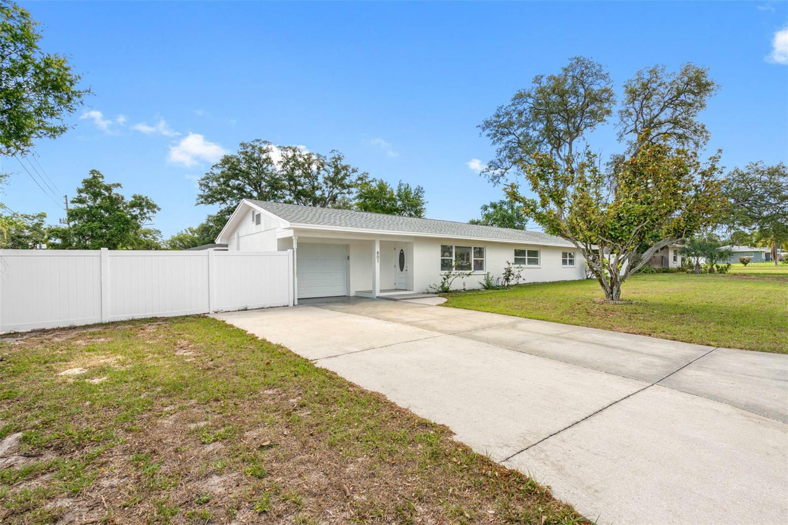 Property Photo:  801 Sherman McVeigh Drive  FL 33756 