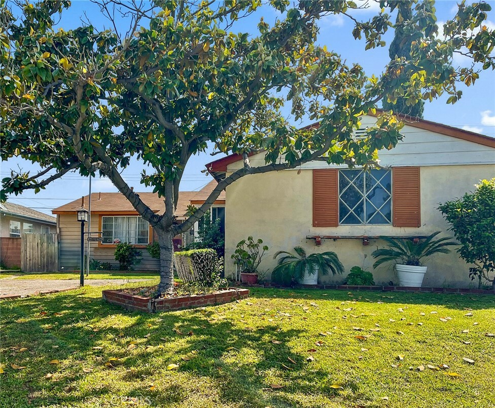 Property Photo:  15027 Elmbrook Drive  CA 90638 