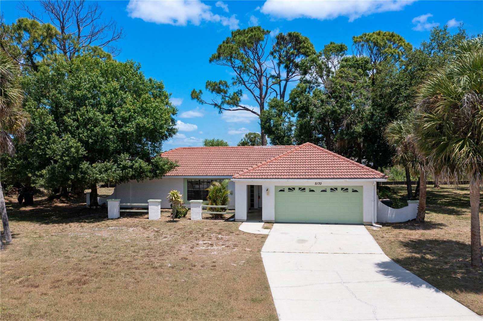 Property Photo: 5170 Wilton Court FL 34287