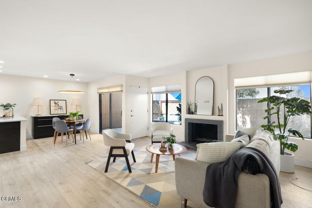 Property Photo: 100 Hurlbut Street 20 CA 91105