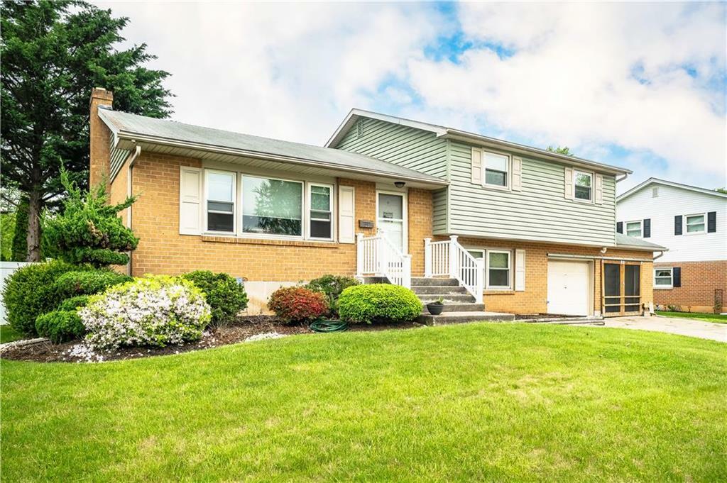 Property Photo:  1915 Johnston Drive  PA 18017 