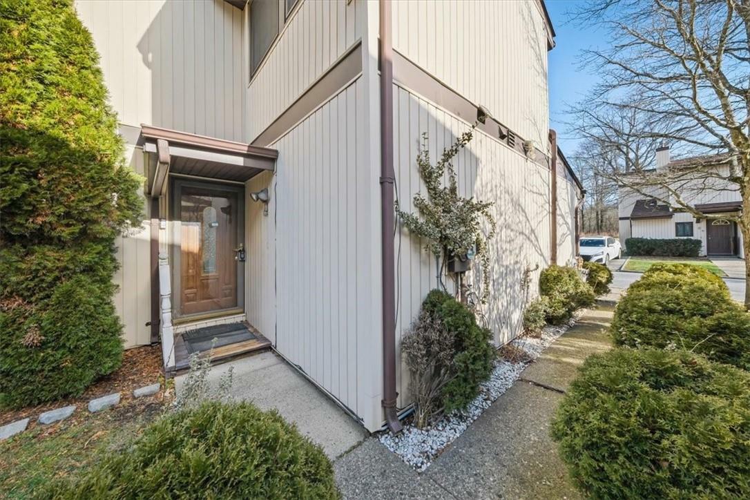 Property Photo:  9 Harcourt Mews  NY 10940 