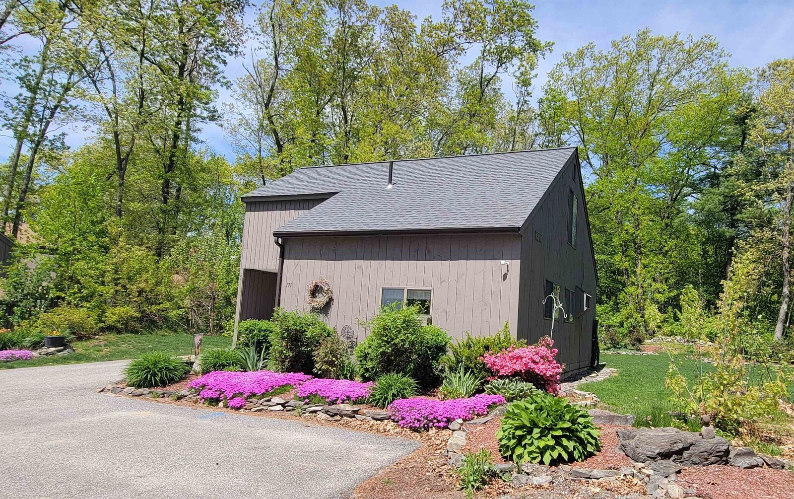 Property Photo: 111 Coburn Avenue NH 03063