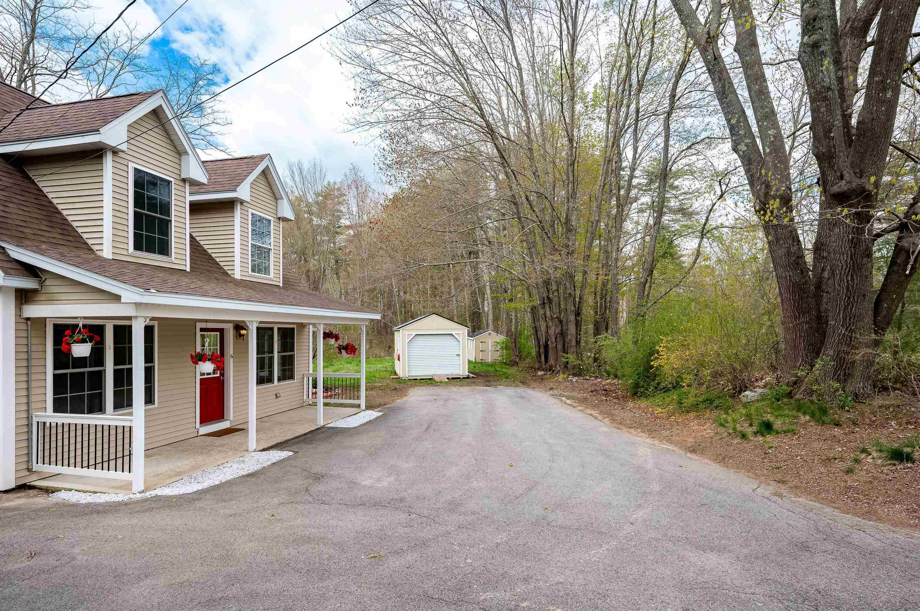 Property Photo: 6 Washburn Court NH 03878