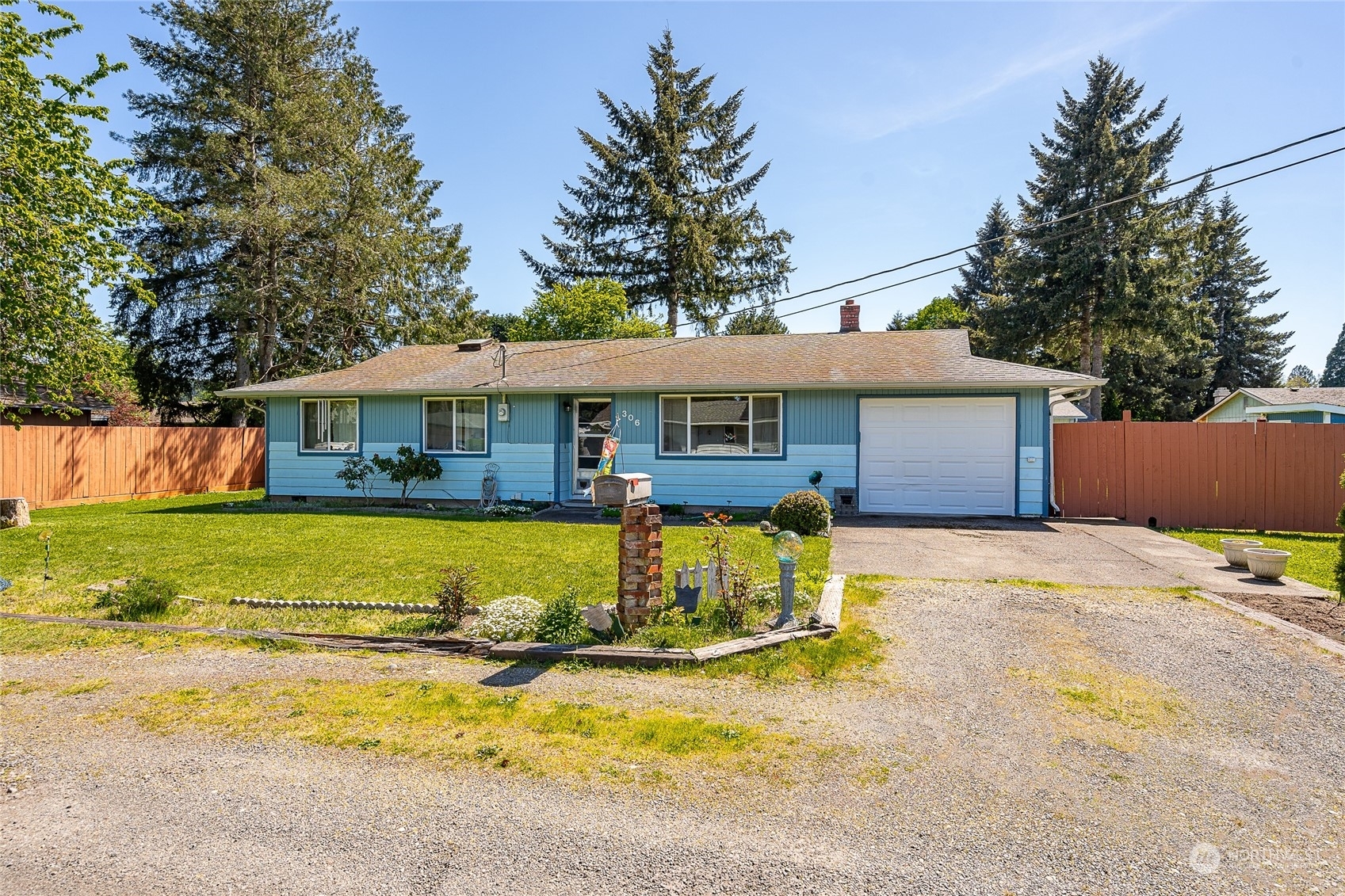 Property Photo:  306 Carol Road  WA 98531 