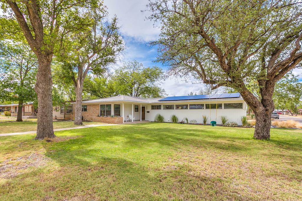 Property Photo:  2802 W Twohig Ave  TX 76901 