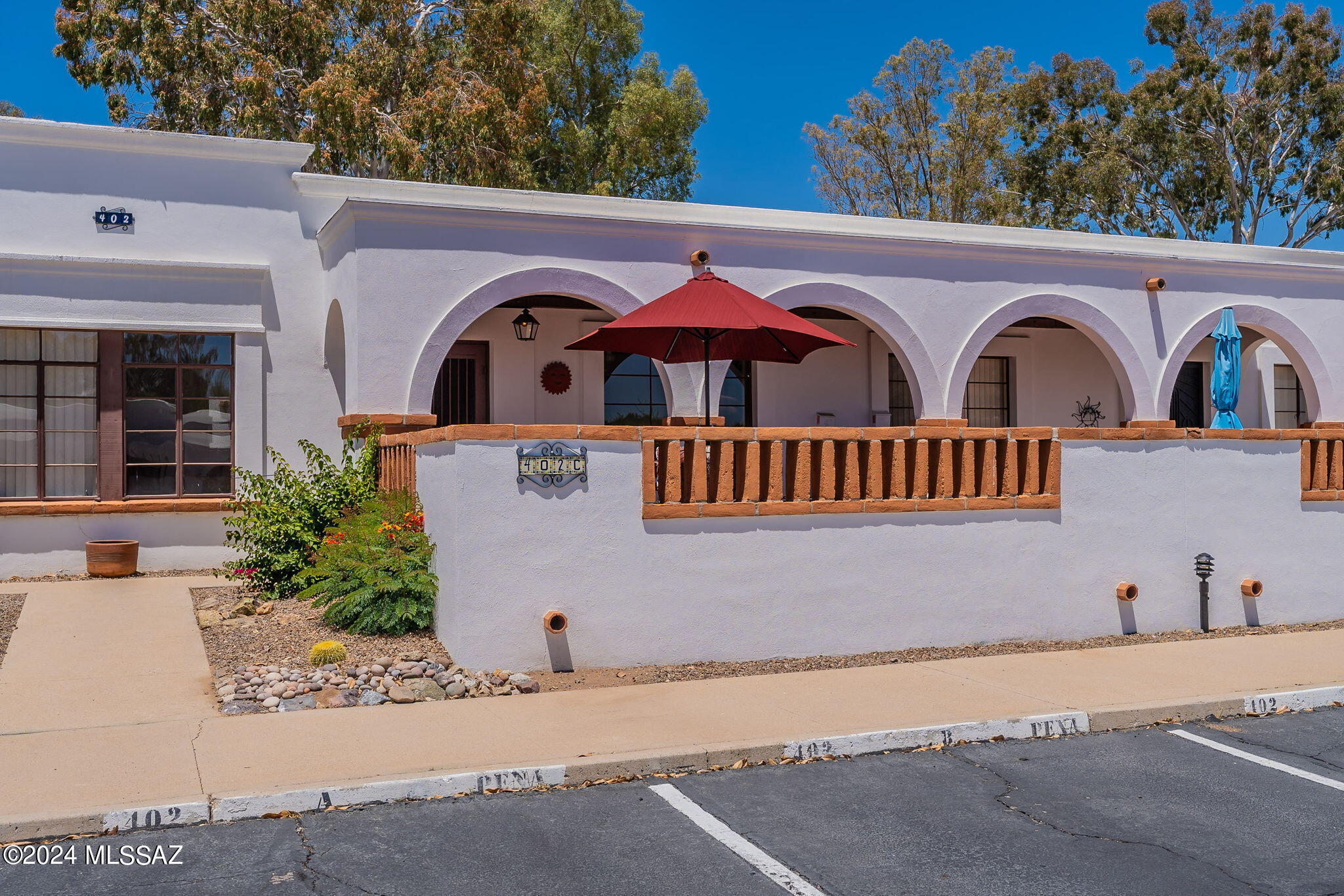 Property Photo:  402 S Paseo Pena C  AZ 85614 