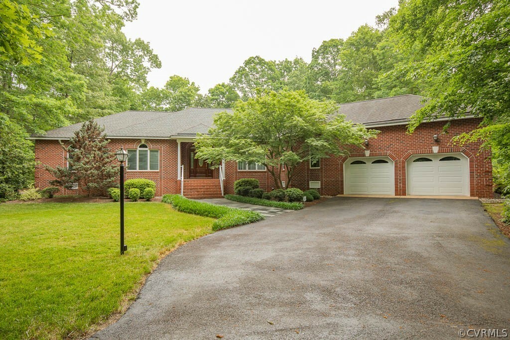 Property Photo:  12100 Deer Ridge Court  VA 23005 