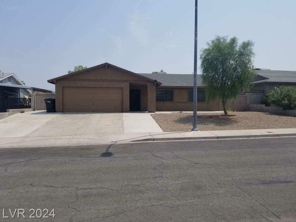 Property Photo: 733 Brick Drive NV 89002