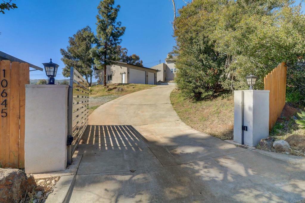 Property Photo:  10645 47 Oak Creek Drive  CA 92040 