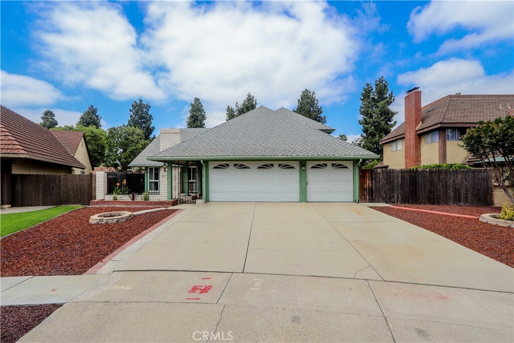 Property Photo:  2226 Meadow Lane  CA 92831 