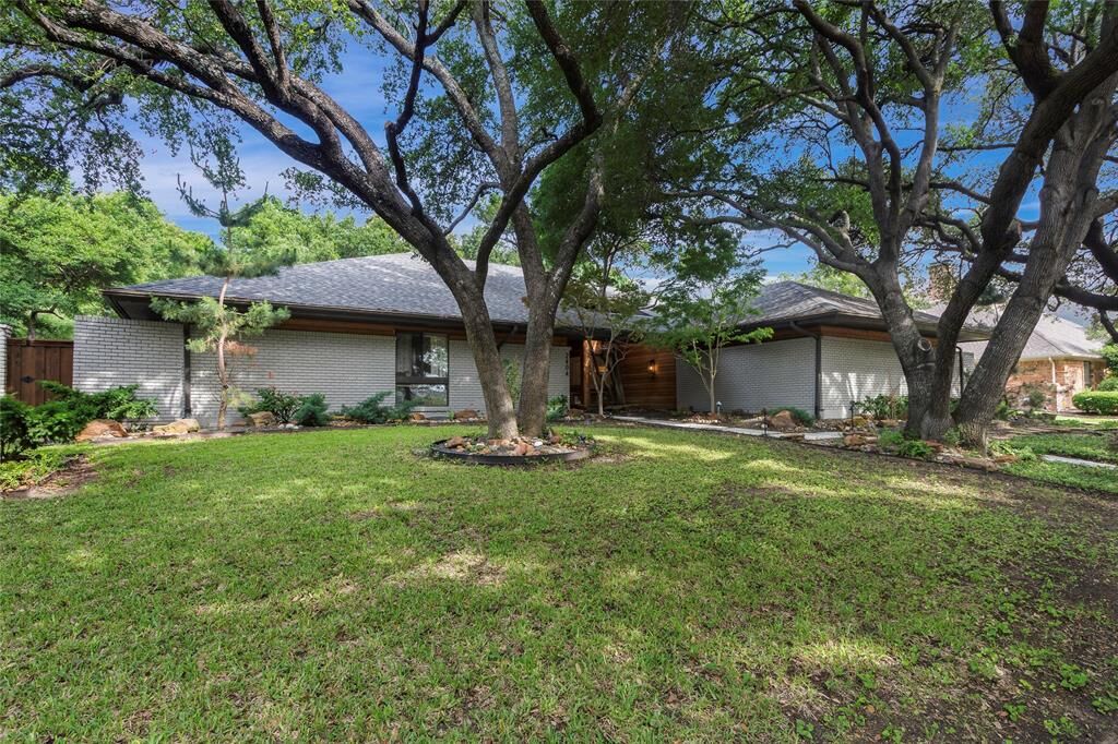 Property Photo:  2404 Winding Hollow Lane  TX 75093 