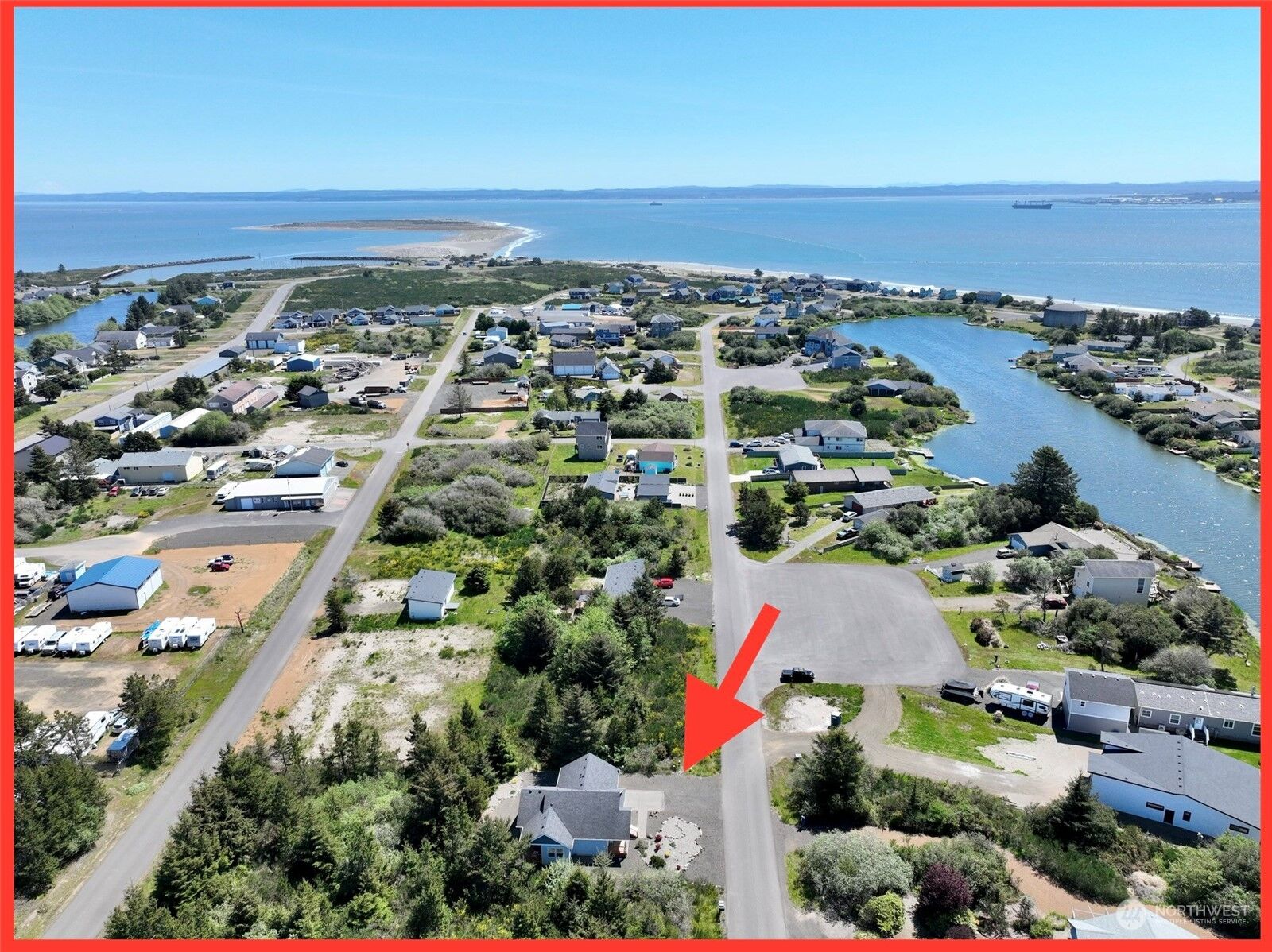 Property Photo:  938 Wawona Avenue SE  WA 98569 