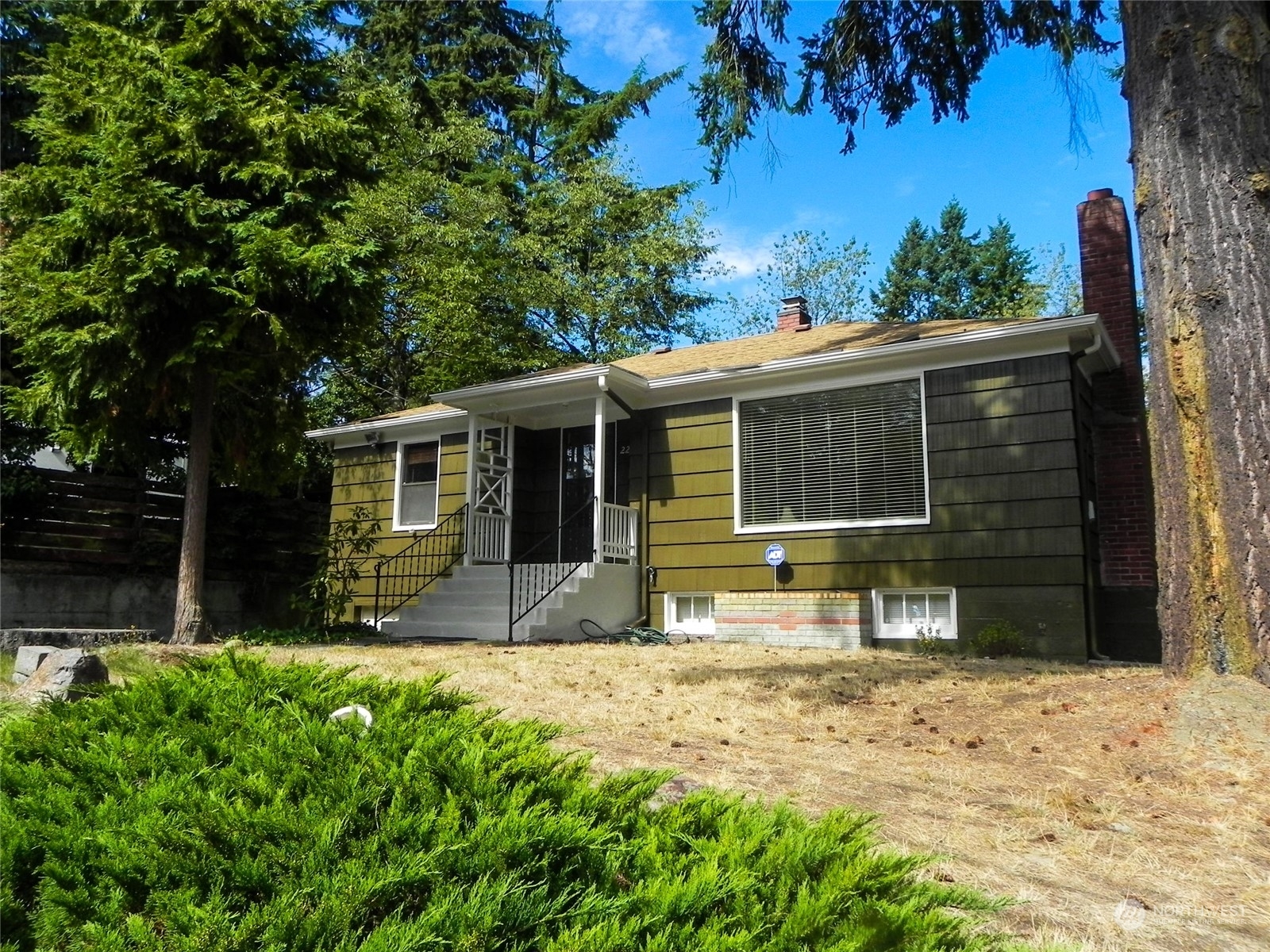 Property Photo: 2218 NE 168th Street WA 98155