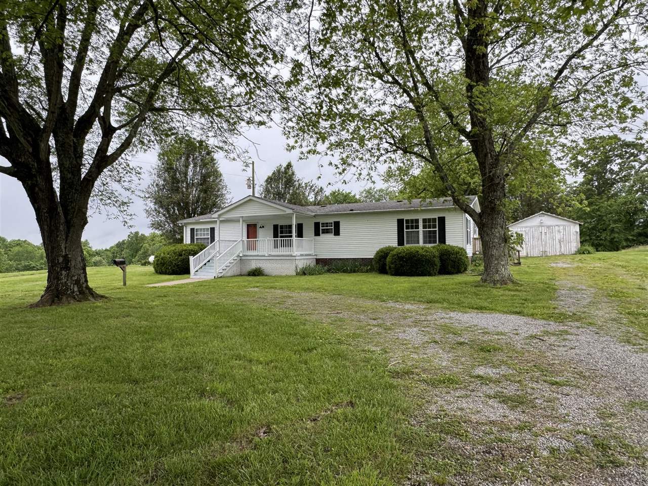 Property Photo: 6577 Brownsford Road KY 42164