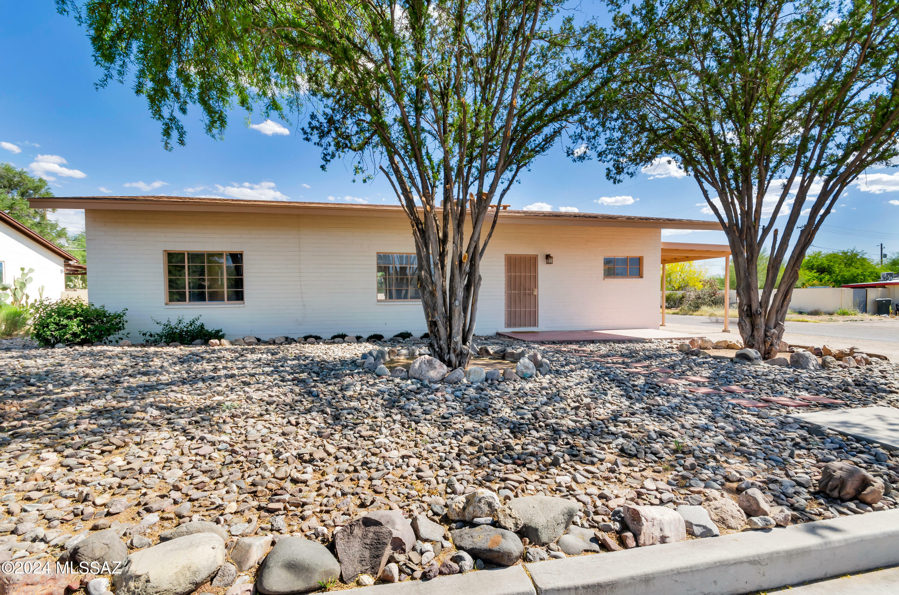 Property Photo:  4402 E 16th Street  AZ 85711 