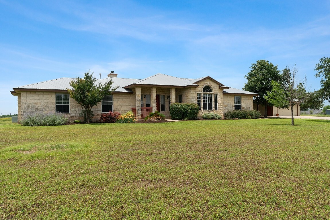 400 Hyview Lane  Hutto TX 78634 photo