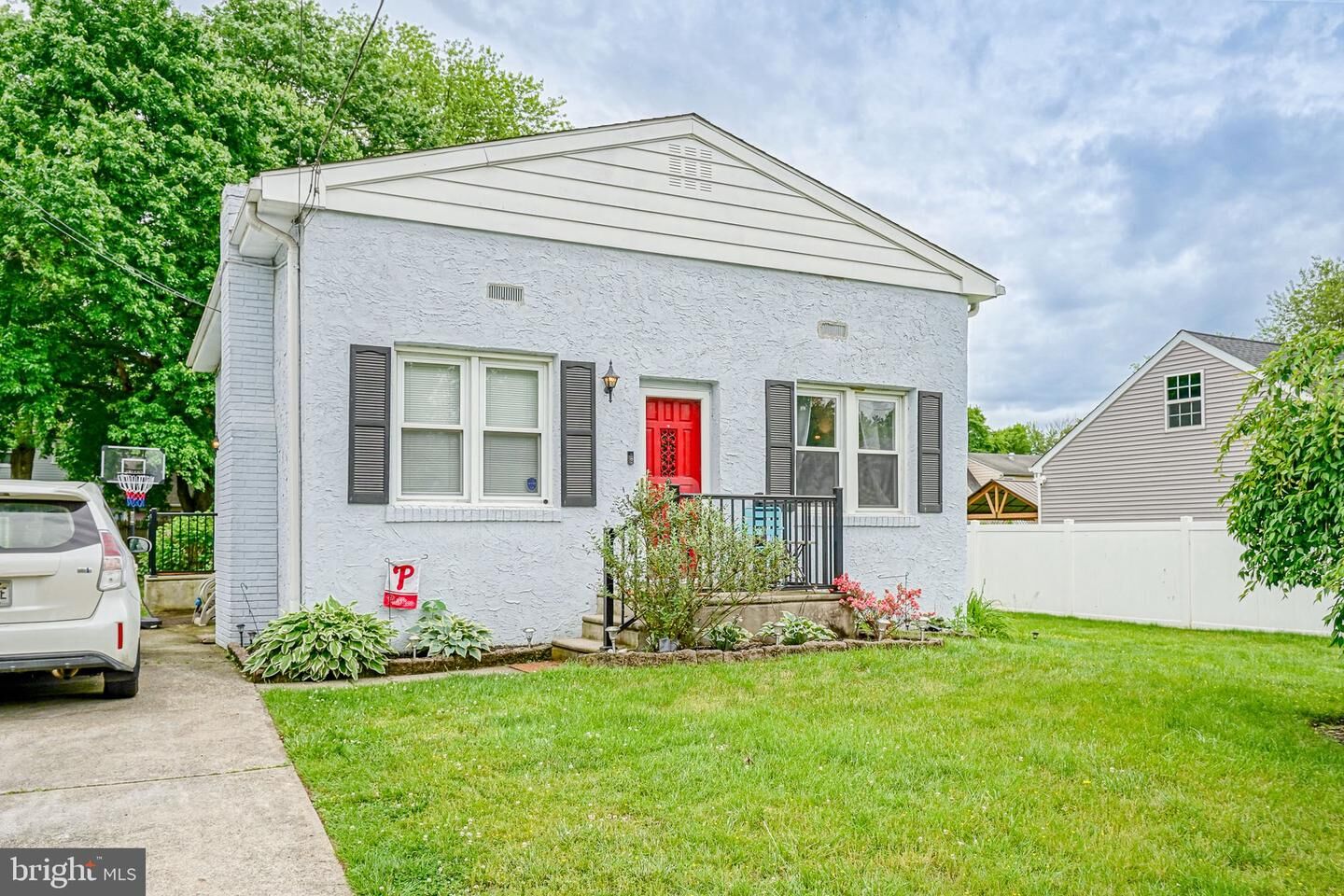 Property Photo:  272 Morris Ave  NJ 08086 