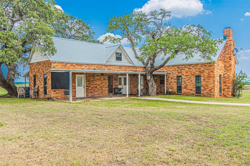 Property Photo:  170 County Road 265  TX 76442 