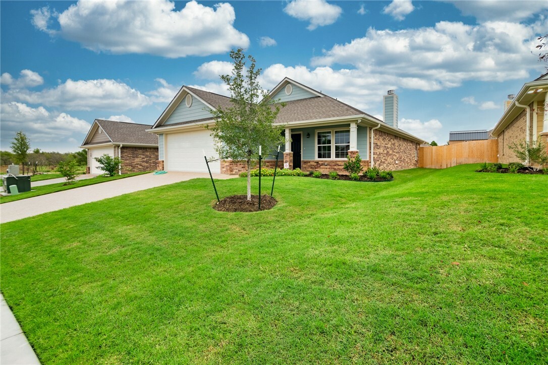 Property Photo:  2515 Yoder Lane  TX 76706 