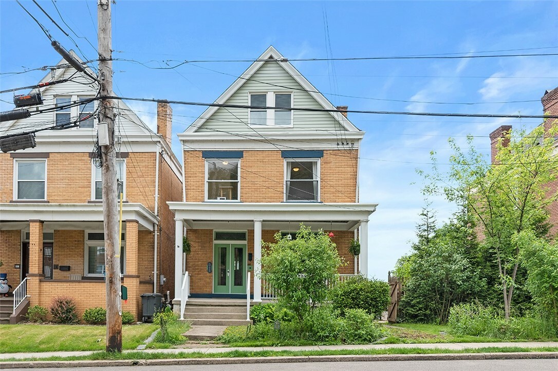 Property Photo:  541 Forest Ave  PA 15202 