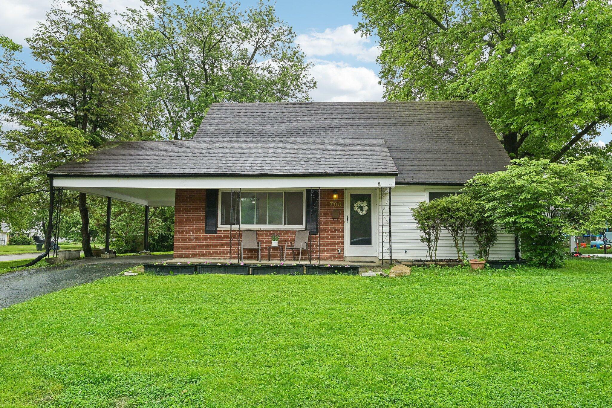 Property Photo:  705 Stinchcomb Drive  OH 43202 