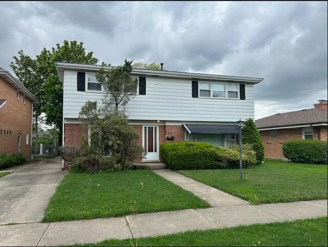 Property Photo: 538 N Broadway Avenue IL 60068