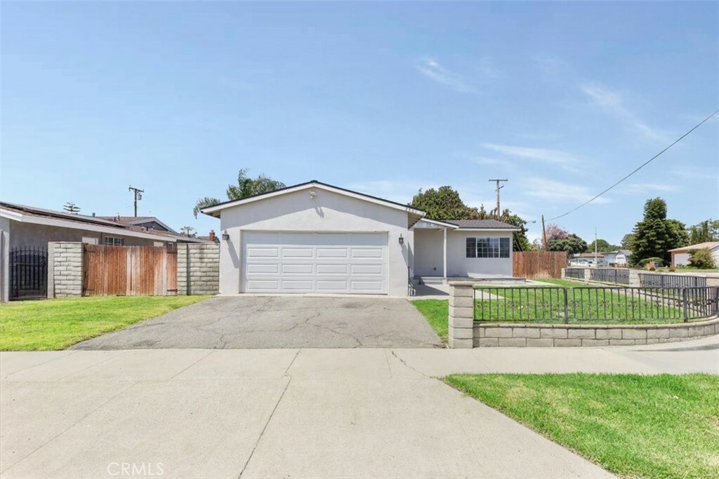 Property Photo:  2501 David Avenue  CA 90631 