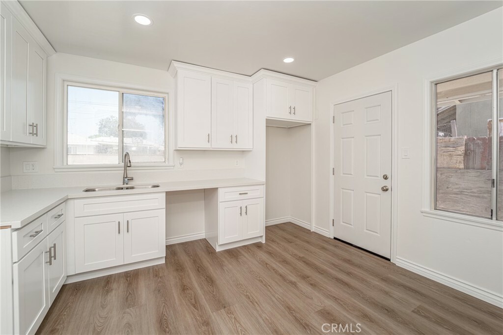 Property Photo:  11857 Dune Street  CA 90650 